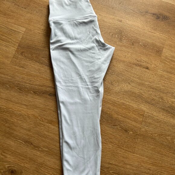 lululemon athletica Pants - Lululemon Align High Rise Crop 21” Leggings Women's Size 12 Light Blue